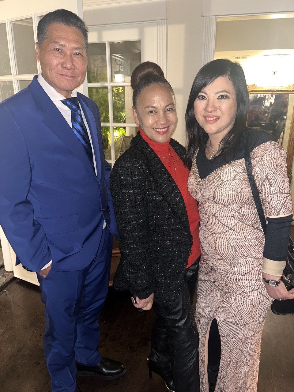 SHEKINAIH SIEW SIN YAP and J AARON K DAVID with distinguished guests during the Manila Up 10th Anniversary Gala evening